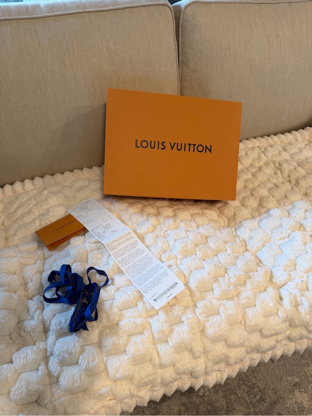 Louis Vuitton Monogram Daily Pouch in Brown with Black Trim - New in Box - Picture 4 of 11